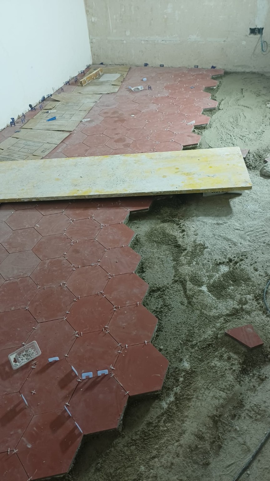 Colocación de pavimento hidráulico hexagonal