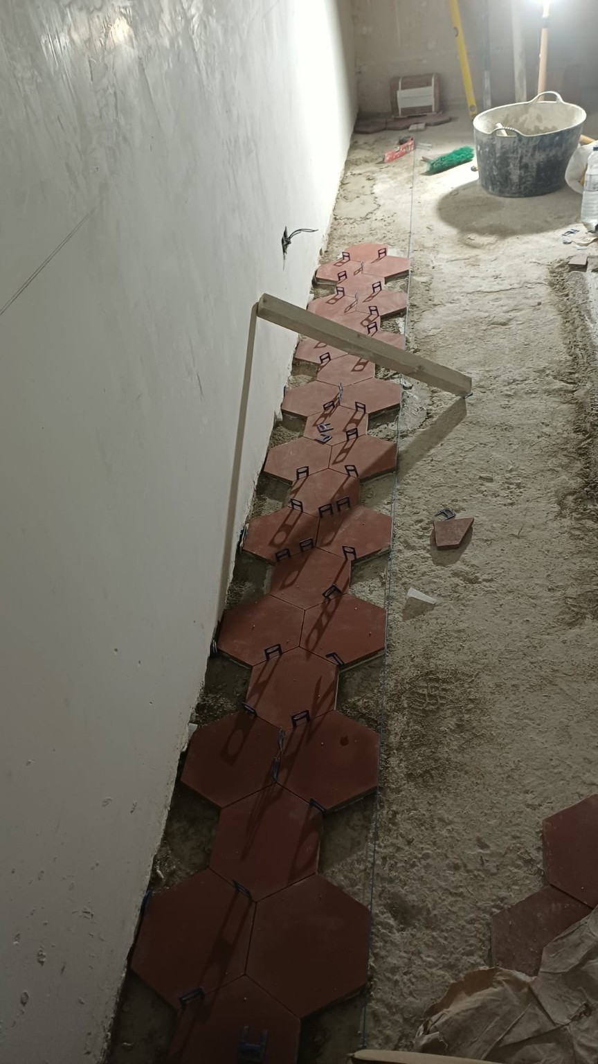Colocación de pavimento hidráulico hexagonal